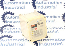 Carregar imagem no visualizador da galeria, CIMR-V7CU20P7 by Yaskawa Varispeed 230V AC Drive
