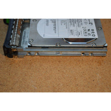 Carregar imagem no visualizador da galeria, Dell GY581 73GB 15K 3.5&quot; LFF SAS 3Gbps Hard Drive w/ Tray ST373455SS 9Z3066-054 102646335383-FoxTI
