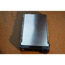 Carregar imagem no visualizador da galeria, Dell GY581 73GB 15K 3.5&quot; LFF SAS 3Gbps Hard Drive w/ Tray ST373455SS 9Z3066-054 102646335383-FoxTI
