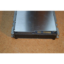 Carregar imagem no visualizador da galeria, Dell GY581 73GB 15K 3.5&quot; LFF SAS 3Gbps Hard Drive w/ Tray ST373455SS 9Z3066-054 102646335383-FoxTI
