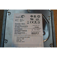 Carregar imagem no visualizador da galeria, Dell GY581 73GB 15K 3.5&quot; LFF SAS 3Gbps Hard Drive w/ Tray ST373455SS 9Z3066-054 102646335383-FoxTI
