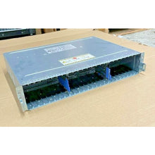 Cargar imagen en el visor de la galería, 100-562-964 EMC, 25 BAY 2.5 HDD Expansion Array, 303-104-000E Controllers 2x PSU - MFerraz Technology ITFL
